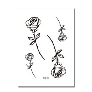 Tatuaggio mano Rose che cadono