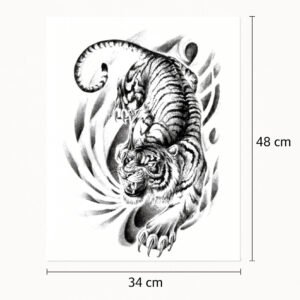 Tatuaggio schiena Tigre a caccia